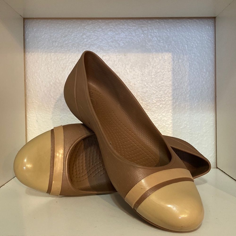 Crocs Cap Toe Slip On Ballet Flat Tan Brown Shoes